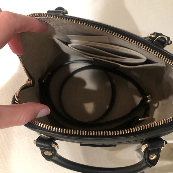 ❌SOLD❌💗NWT💗 Gucci Mini Microguccissima Dome Bag - Black - Picture 5 of 10